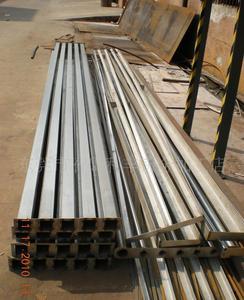 提供建筑五金制品.建設(shè)工程地盤鋼鐵制品.鋼欄河.熱浸鉛水欄河